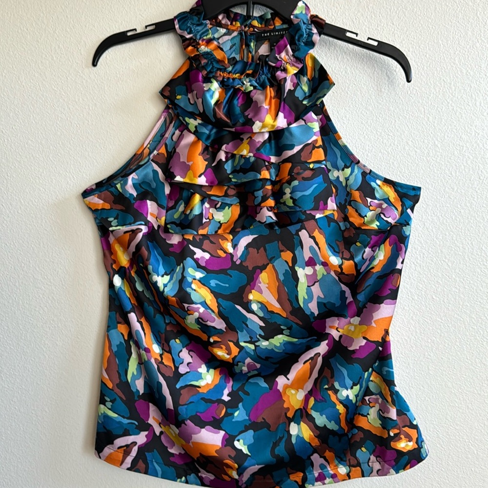 The limited sleeveless blouse